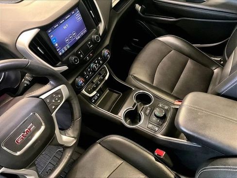 Used 2022 GMC Terrain SLT w/ Infotainment Package II AWD/4WD image 15
