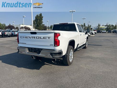 Used 2025 Chevrolet Silverado 3500 LTZ w/ LTZ Convenience Package AWD/4WD image 7