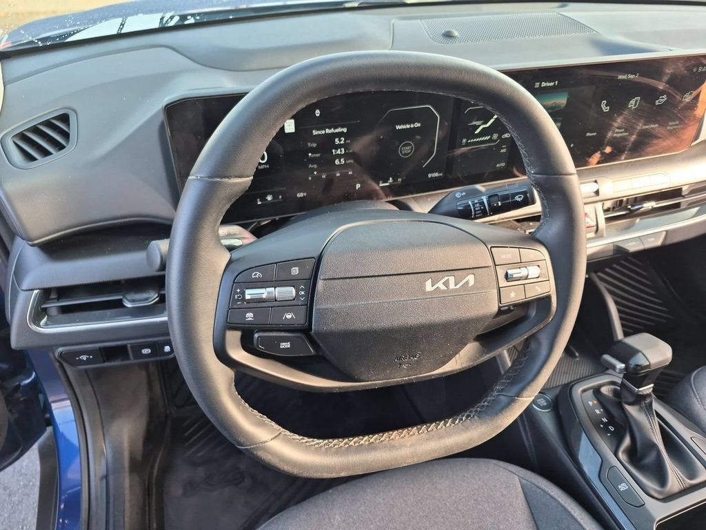 Certified 2025 Kia K4 EX FWD image 11