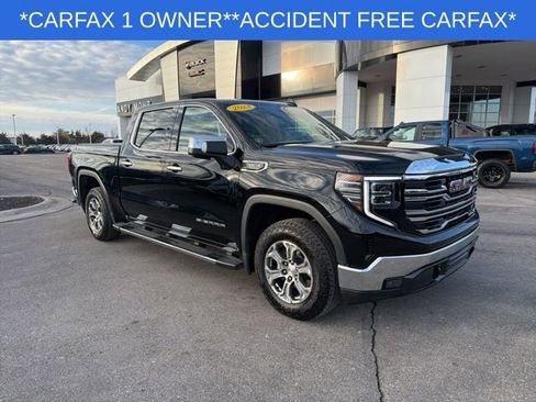 Used 2023 GMC Sierra 1500 SLT w/ SLT Convenience Package image 2