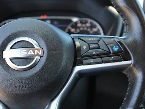 Used 2024 Nissan Altima 2.5 SV w/ SV Premium Package FWD image 18