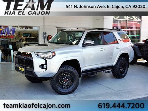 Used 2018 Toyota 4Runner TRD Off-Road Premium AWD/4WD image 1