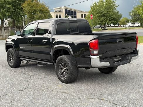 Used 2020 Toyota Tacoma SR5 w/ SR5 Appearance Package (SM) RWD image 6
