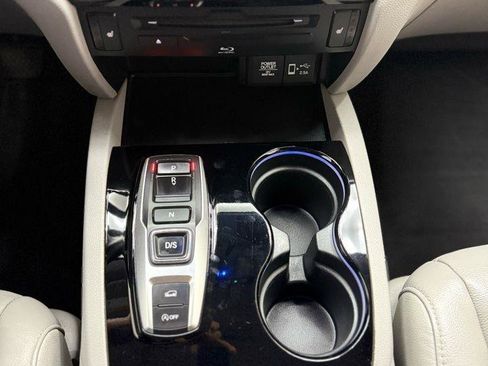 Used 2020 Honda Pilot Touring image 23