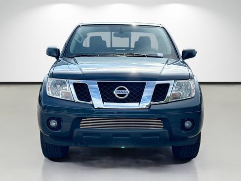 Used 2020 Nissan Frontier SV RWD image 8