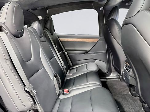Used 2020 Tesla Model X Long Range image 23