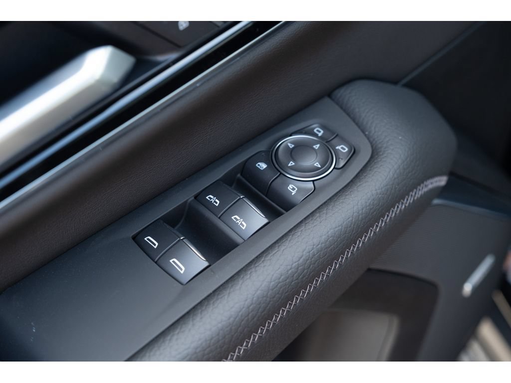 New 2026 GMC Yukon XL Denali w/ Sun & Power Step Package AWD/4WD image 14