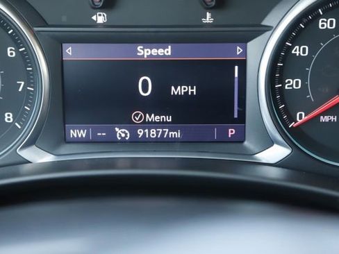 Used 2019 Chevrolet Equinox LT w/ Sun & Navigation Package AWD/4WD image 32