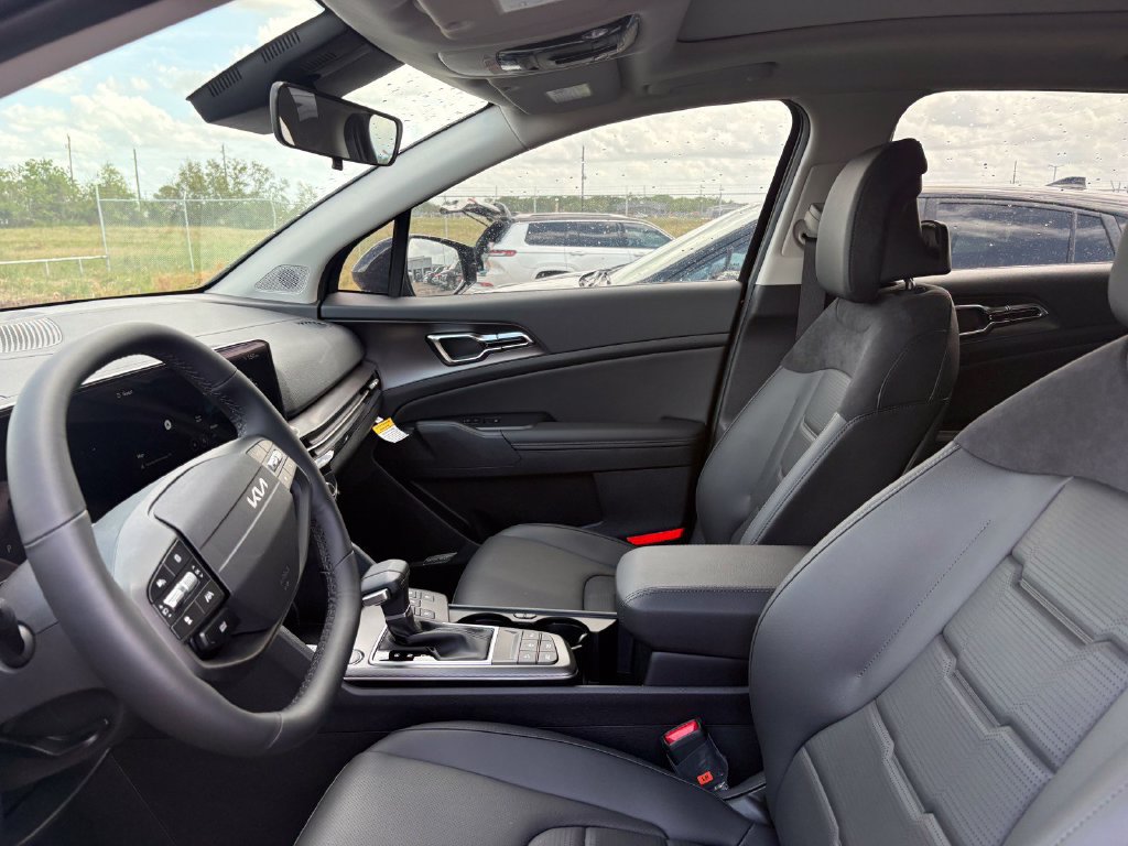 New 2026 Kia Sportage SX FWD image 10
