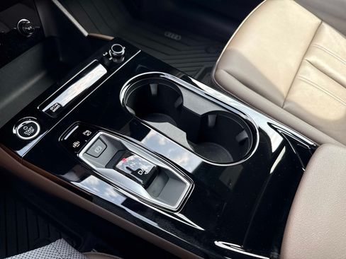 Certified 2025 Audi Q6 e-tron Premium RWD image 25