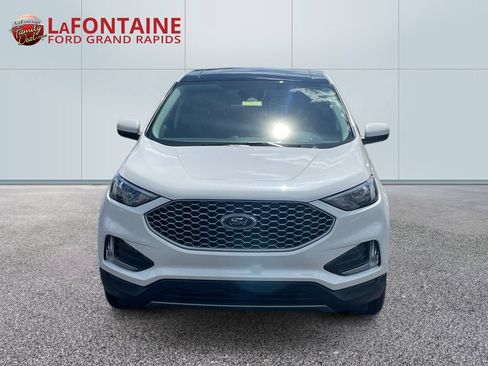 Certified 2023 Ford Edge SEL w/ Convenience Package AWD/4WD image 2