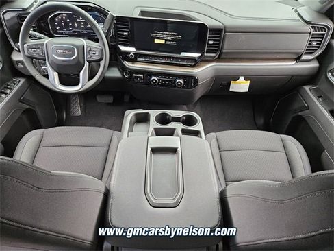 New 2025 GMC Sierra 1500 Elevation image 8