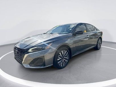 Certified 2025 Nissan Altima 2.5 SV
