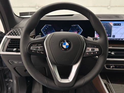 Used 2026 BMW X5 xDrive40i w/ Climate Comfort Package image 24