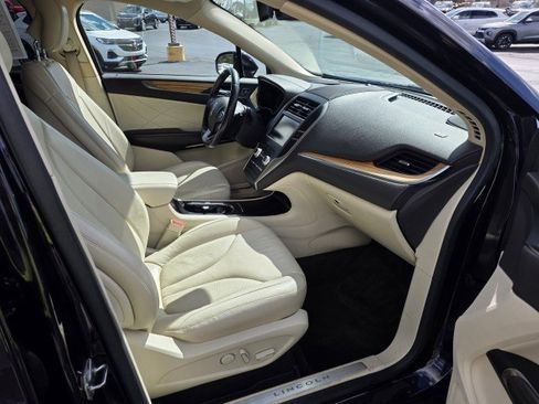 Used 2015 Lincoln MKC FWD w/ Equipment Group 101A Select image 14