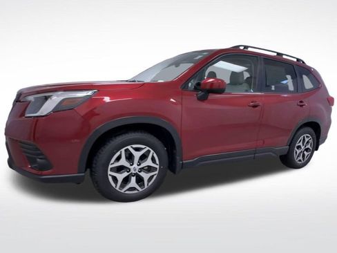 Used 2024 Subaru Forester Premium AWD/4WD image 4
