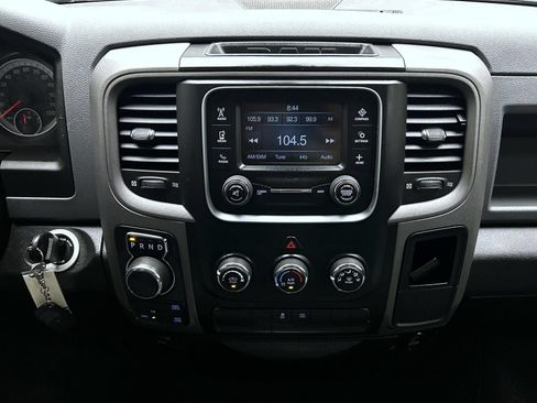 Used 2019 RAM 1500 Express w/ Express Value Package AWD/4WD image 13