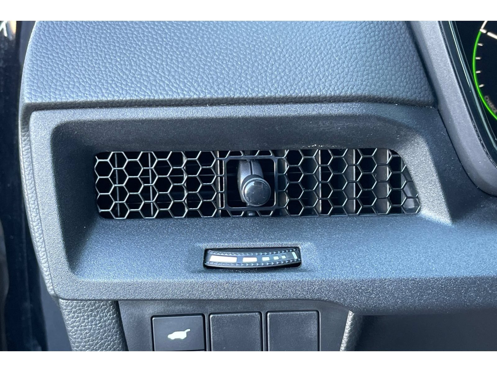Certified 2025 Honda CR-V Sport-L image 29