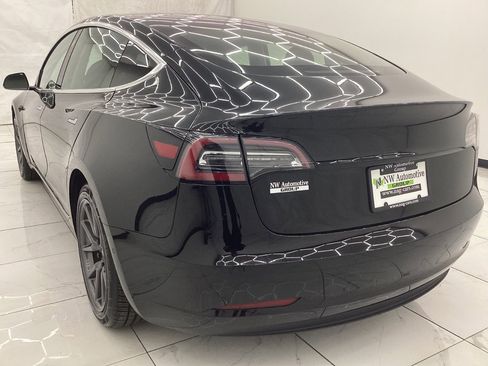Used 2018 Tesla Model 3 Long Range image 8