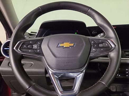 Used 2024 Chevrolet Trax LT w/ LT Convenience Package FWD image 22