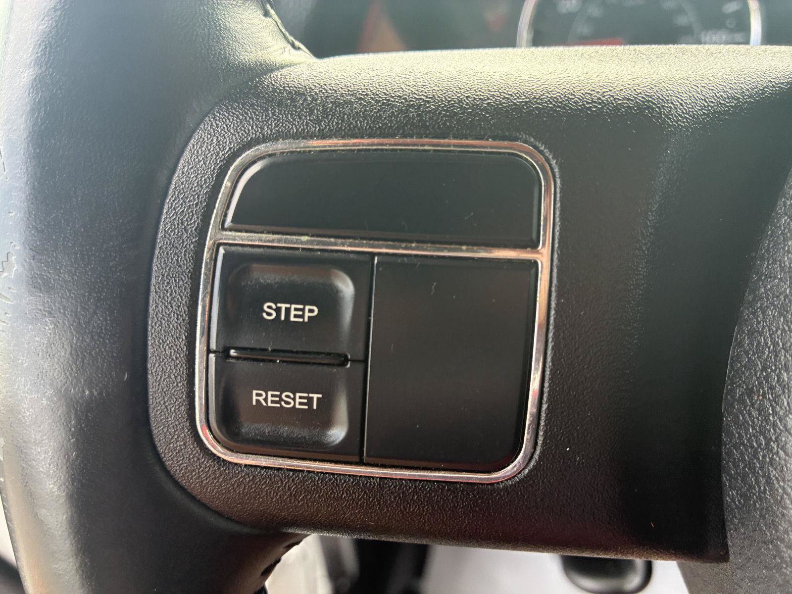 Used 2011 Jeep Wrangler Unlimited Rubicon AWD/4WD image 18