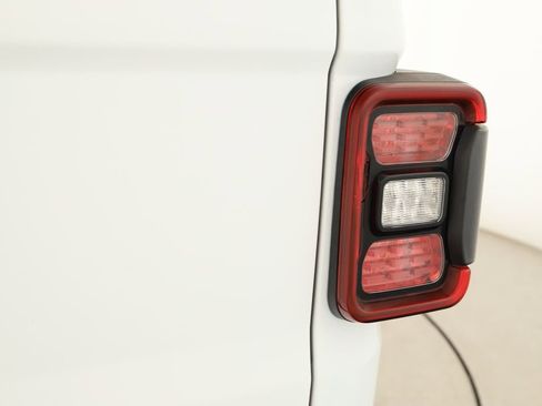 Used 2020 Jeep Gladiator Rubicon image 32