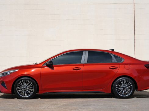 Used 2022 Kia Forte GT-Line image 8
