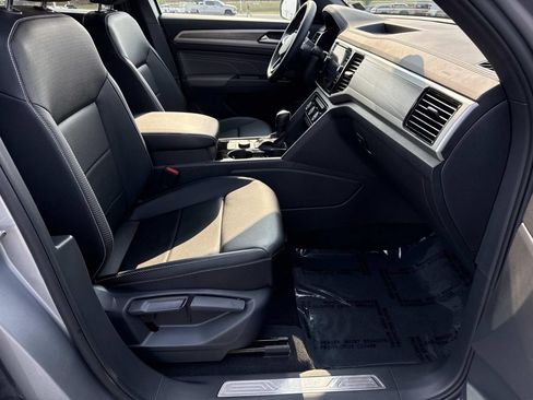 Used 2023 Volkswagen Atlas Cross Sport SE AWD/4WD image 20