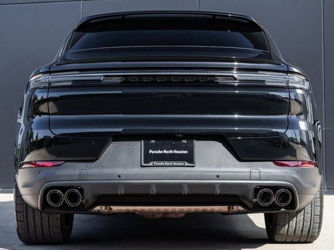 New 2026 Porsche Cayenne S image 10