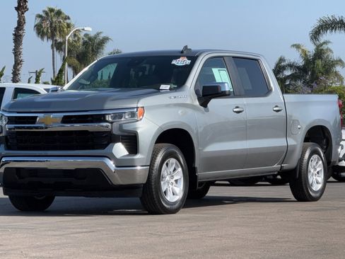 Used 2025 Chevrolet Silverado 1500 LT image 8