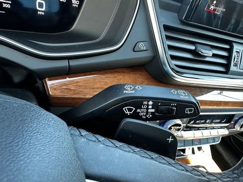 Used 2023 Audi Q5 2.0T Premium Plus image 32