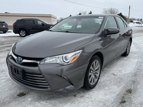 Certified 2017 Toyota Camry XLE image 11