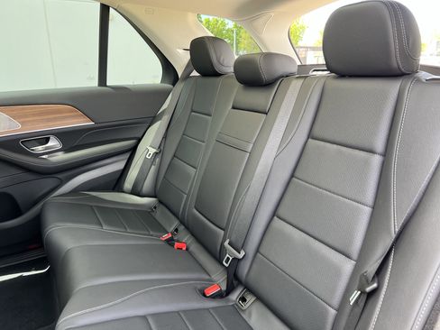 Certified 2025 Mercedes-Benz GLE 350 4MATIC image 32
