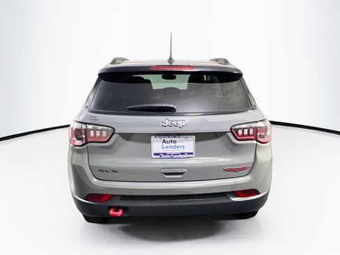 Used 2022 Jeep Compass Trailhawk w/ Trailhawk Convenience Group AWD/4WD image 6