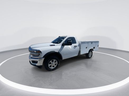 New 2025 RAM 3500 Big Horn AWD/4WD image 7