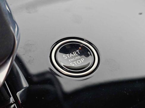 New 2025 Land Rover Range Rover Sport SE image 29