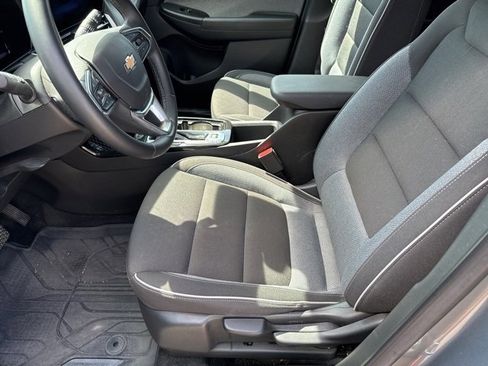 Certified 2024 Chevrolet TrailBlazer LT w/ LT Cold Weather Package image 9