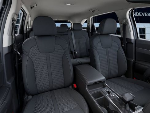 New 2026 Kia Sorento LX FWD image 17