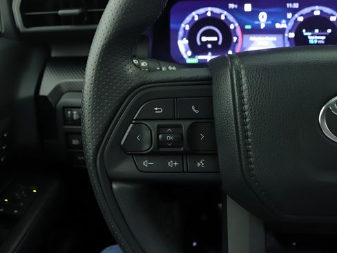 Used 2025 Toyota 4Runner TRD Pro AWD/4WD image 10