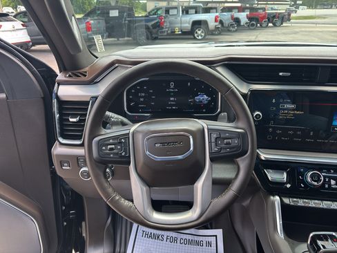 Certified 2026 GMC Sierra 1500 Denali w/ Denali Reserve Package AWD/4WD image 23
