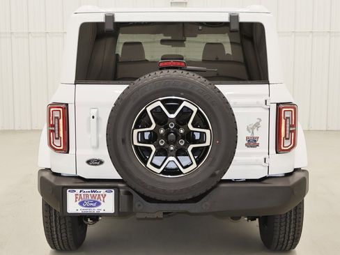 New 2025 Ford Bronco Outer Banks image 7