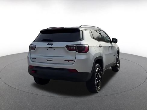 Used 2025 Jeep Compass Trailhawk image 14