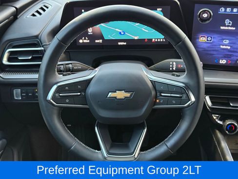 Used 2026 Chevrolet Traverse LT AWD/4WD image 28