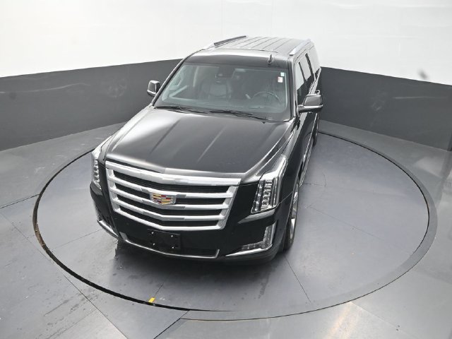 Used 2020 Cadillac Escalade ESV Premium Luxury AWD/4WD image 25