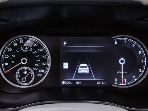 Certified 2026 Genesis G70 2.5T Prestige image 19