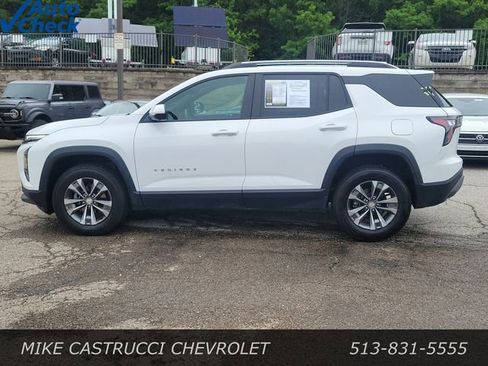 Used 2025 Chevrolet Equinox LT w/ Convenience Package II FWD image 2