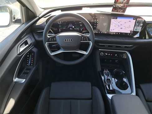New 2025 Audi Q5 Premium Plus image 23