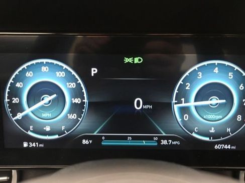 Used 2023 Hyundai Elantra SEL w/ Convenience Package FWD image 21