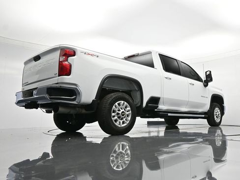 Certified 2025 Chevrolet Silverado 2500 LT w/ Convenience Package image 43