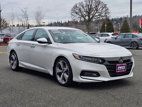 Used 2020 Honda Accord Touring image 7